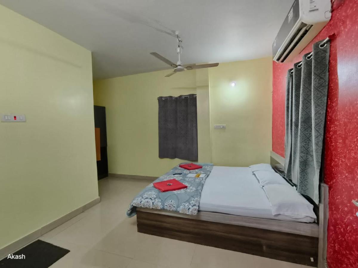 Bobby House 450m From & 1 Km From Temple 4*